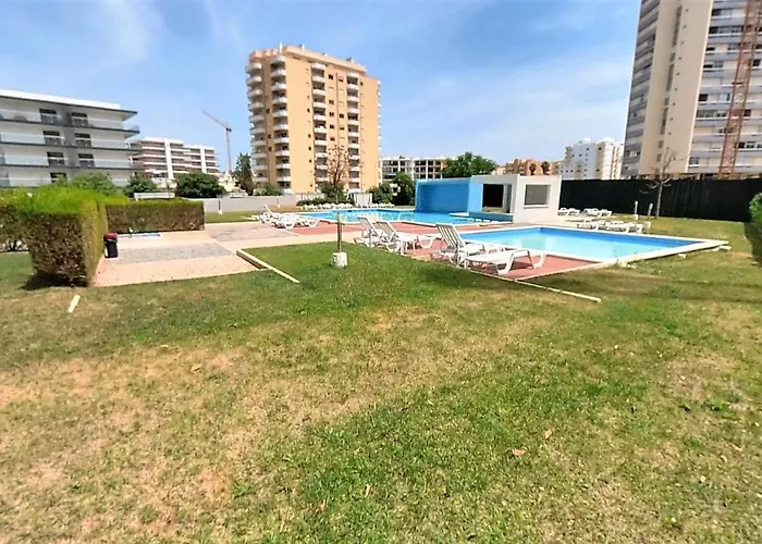 Rocha Tower 15c Apartment *