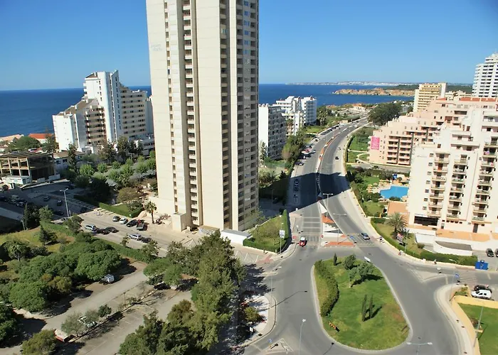 Apartment Rocha Tower 15c