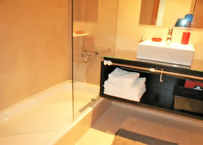 Apartment Rocha Tower 15c